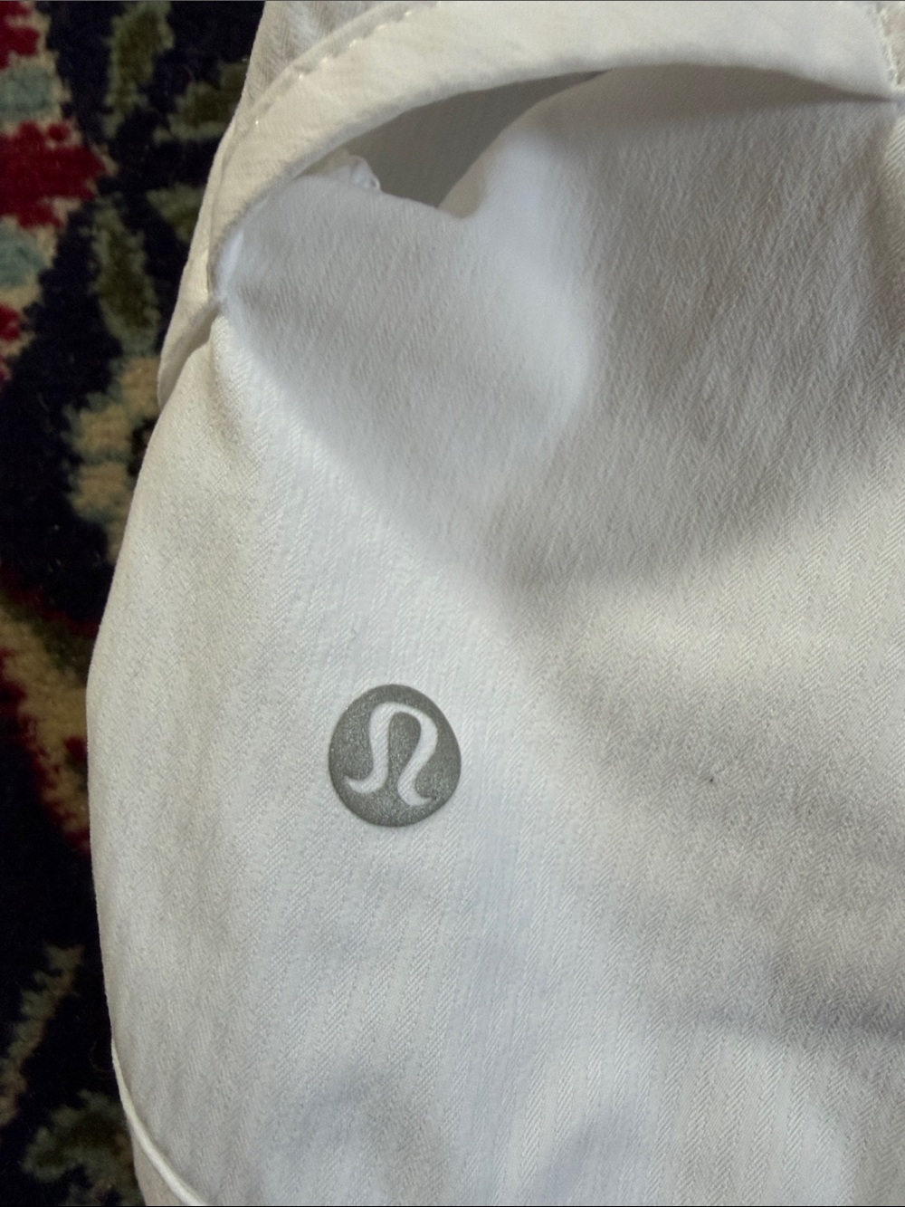 Lululemon Speed Short (Original) White, size 4, 2-way stretch - Picture 4 of 10